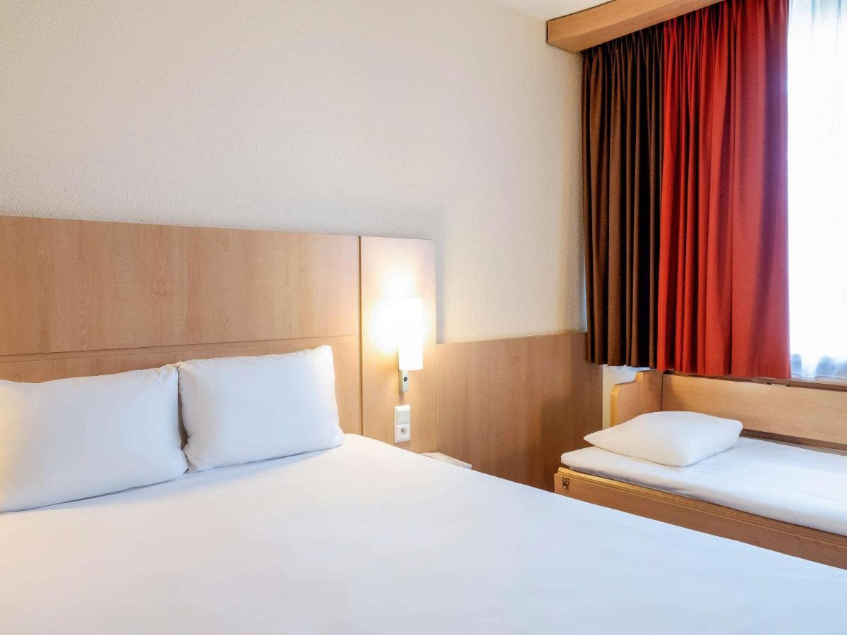 Hotel Ibis Toulouse Aeroport Blagnac Esterno foto
