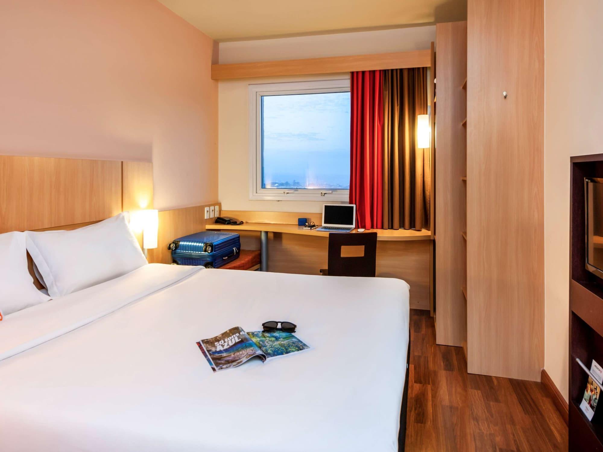 Hotel Ibis Toulouse Aeroport Blagnac Esterno foto