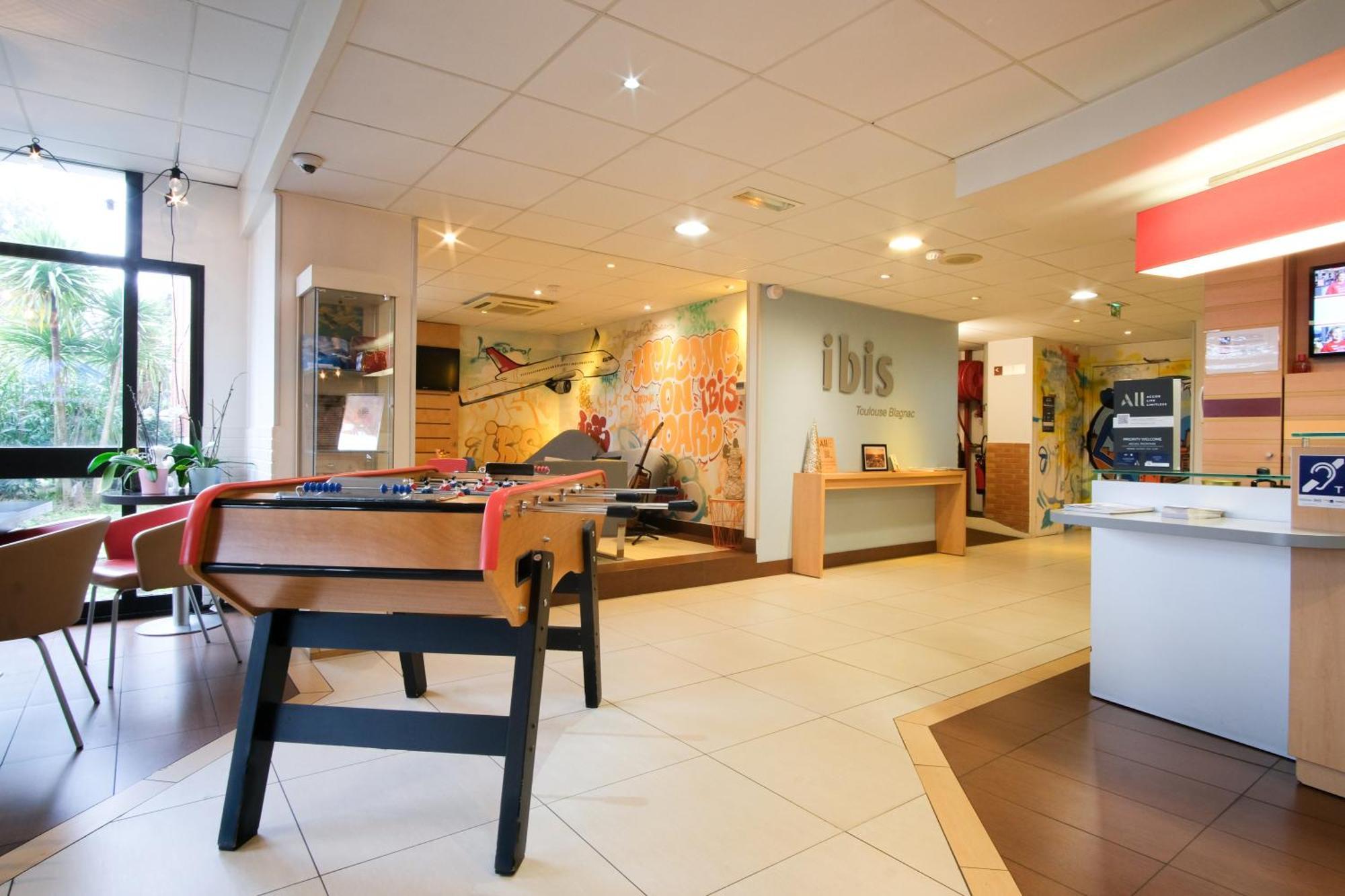Hotel Ibis Toulouse Aeroport Blagnac Esterno foto