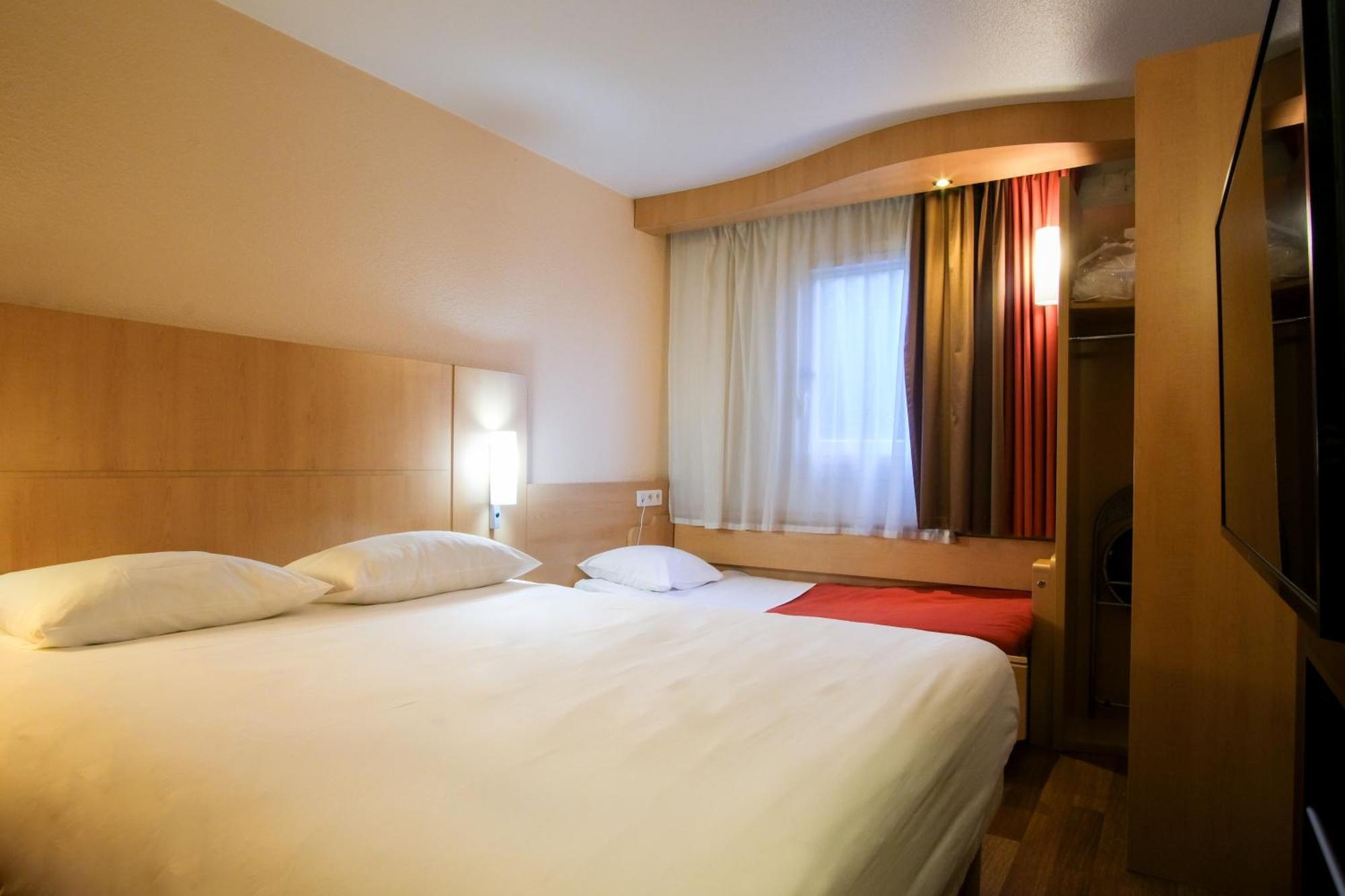 Hotel Ibis Toulouse Aeroport Blagnac Esterno foto