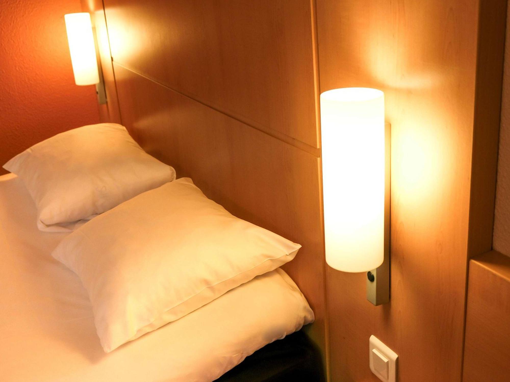 Hotel Ibis Toulouse Aeroport Blagnac Esterno foto