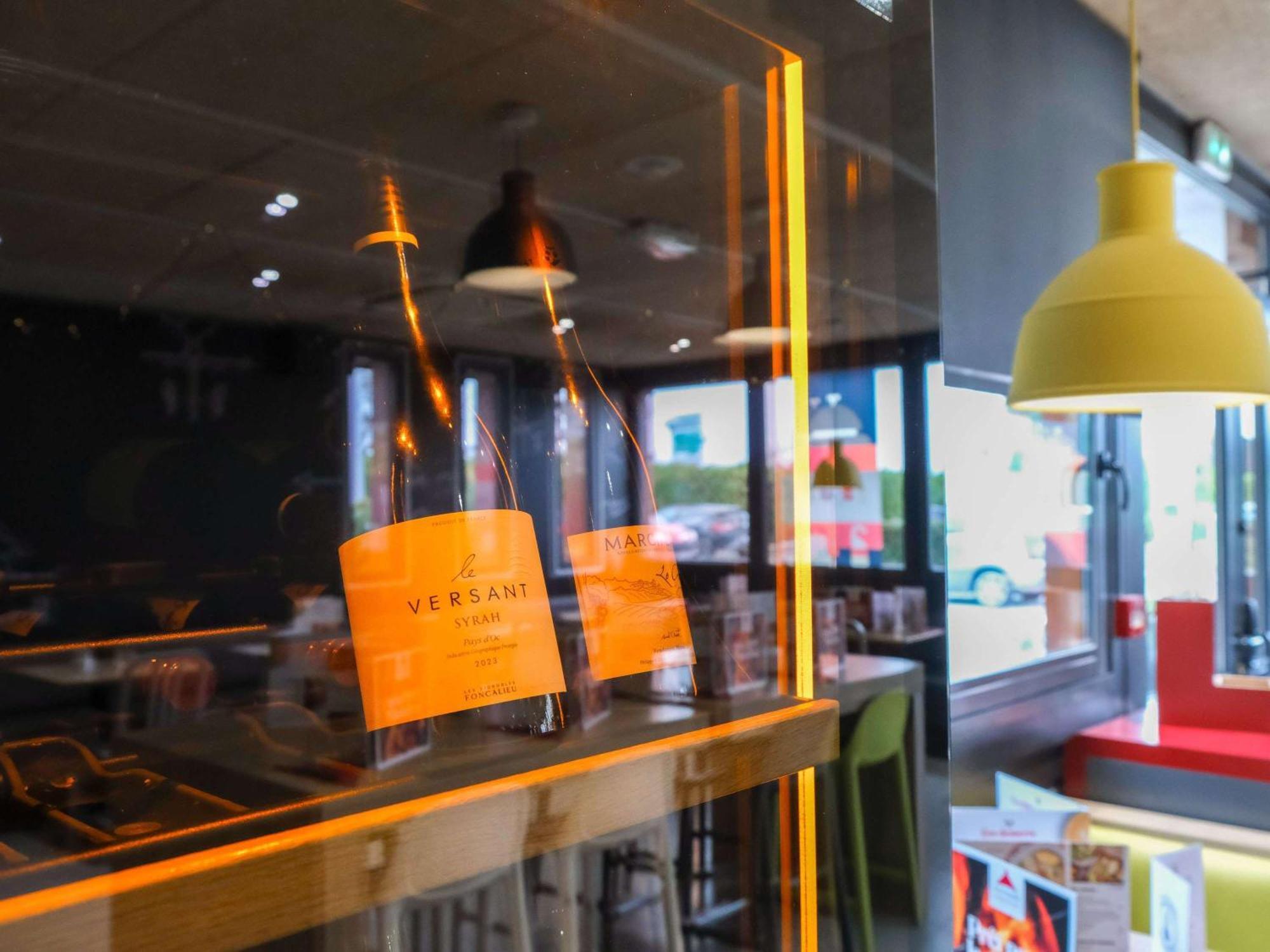 Hotel Ibis Toulouse Aeroport Blagnac Esterno foto