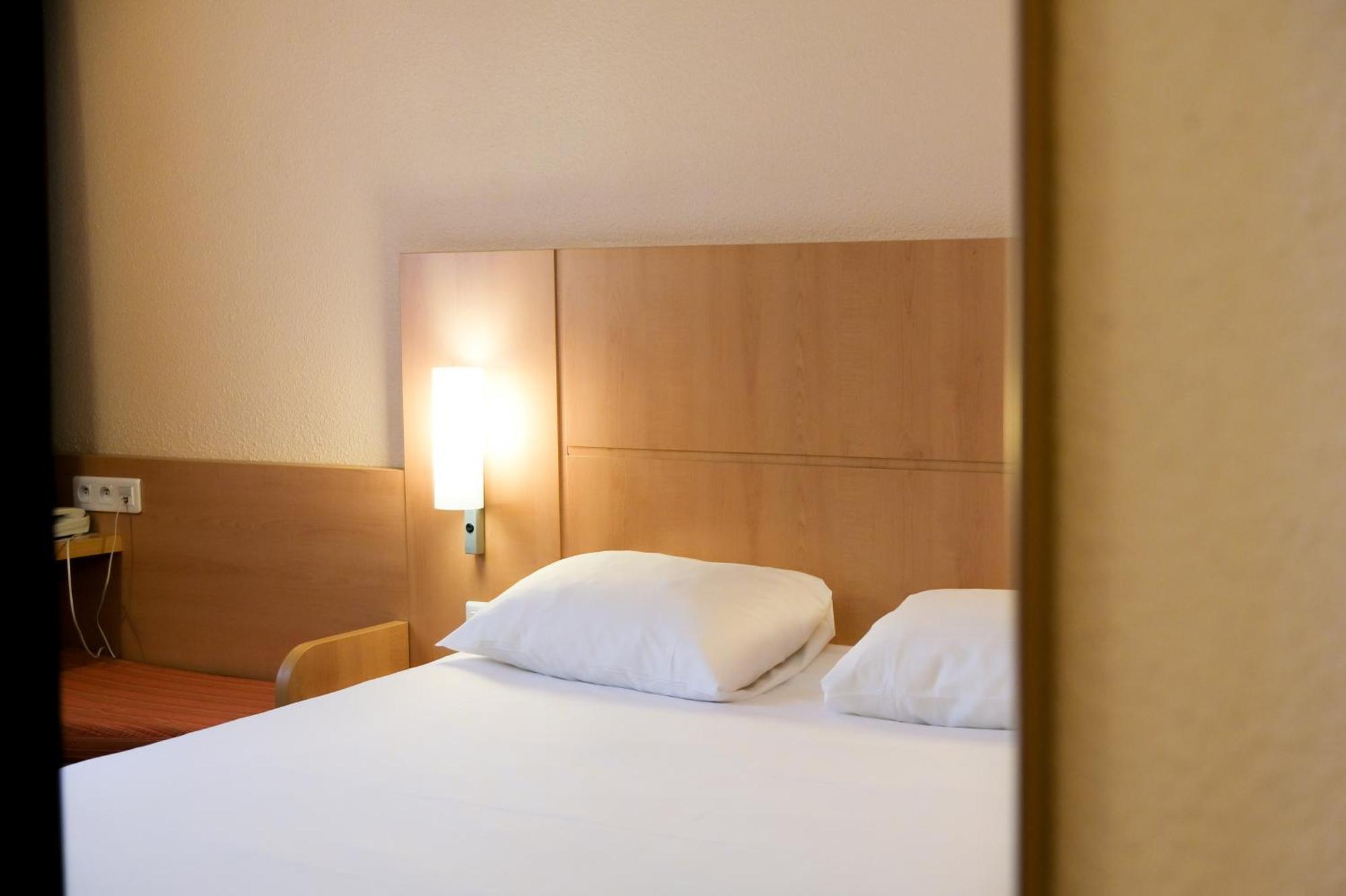 Hotel Ibis Toulouse Aeroport Blagnac Esterno foto